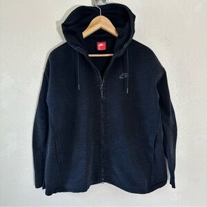 Nike Men's Black Hoodie Sweater